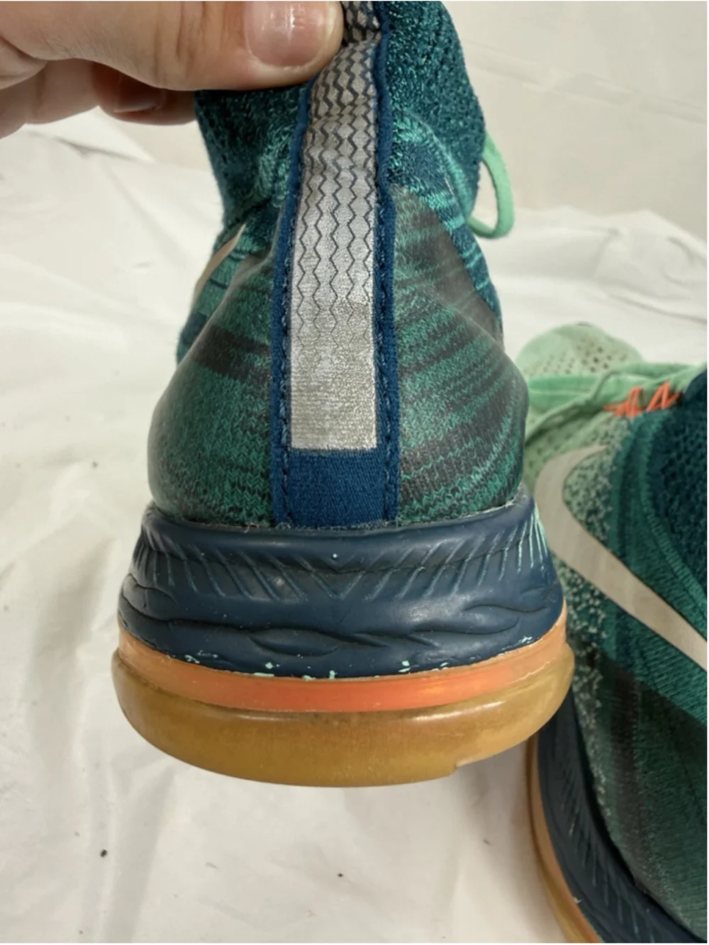 Nike LunarEpic Flyknit H2O Repel Shield Green Running Shoes 849665-300 Women 7
